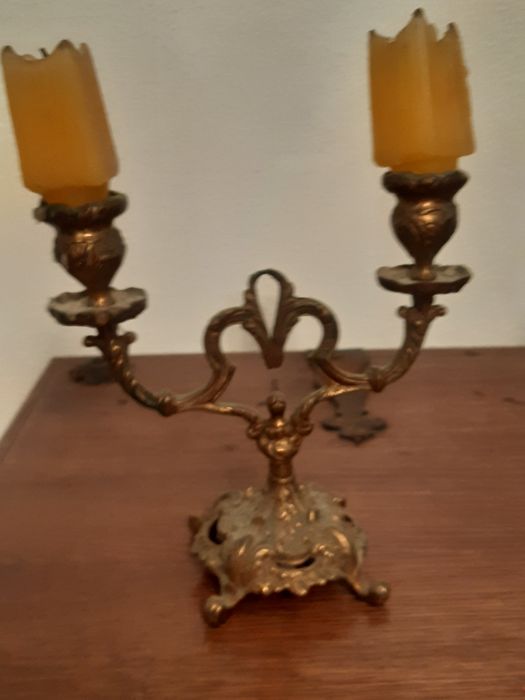 Candelabro l latão 2 braços