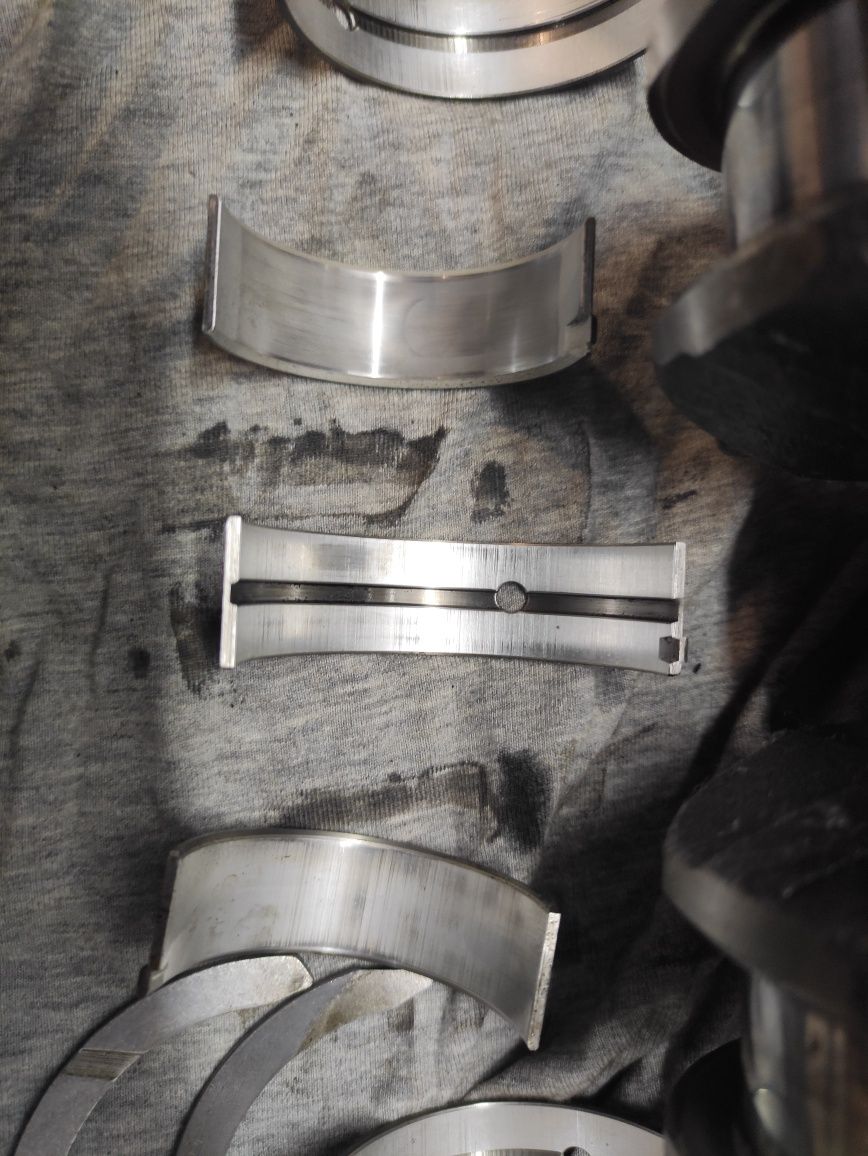 Wał korbowy z panewkami 2.0 HDi Rhr peugeot citroen