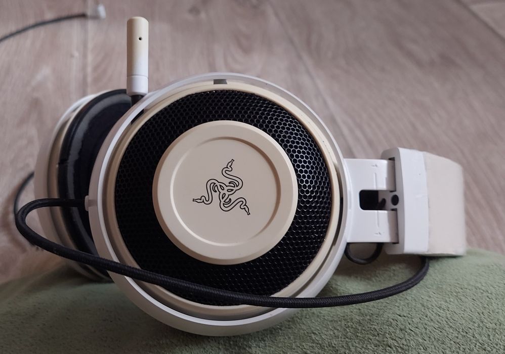Оригінальні ігрові навушники Razer Kraken Pro V2 White