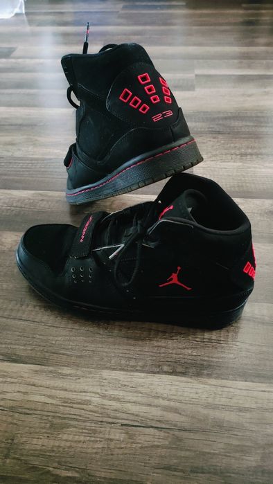 świetne wysokie buty Nike JORDAN