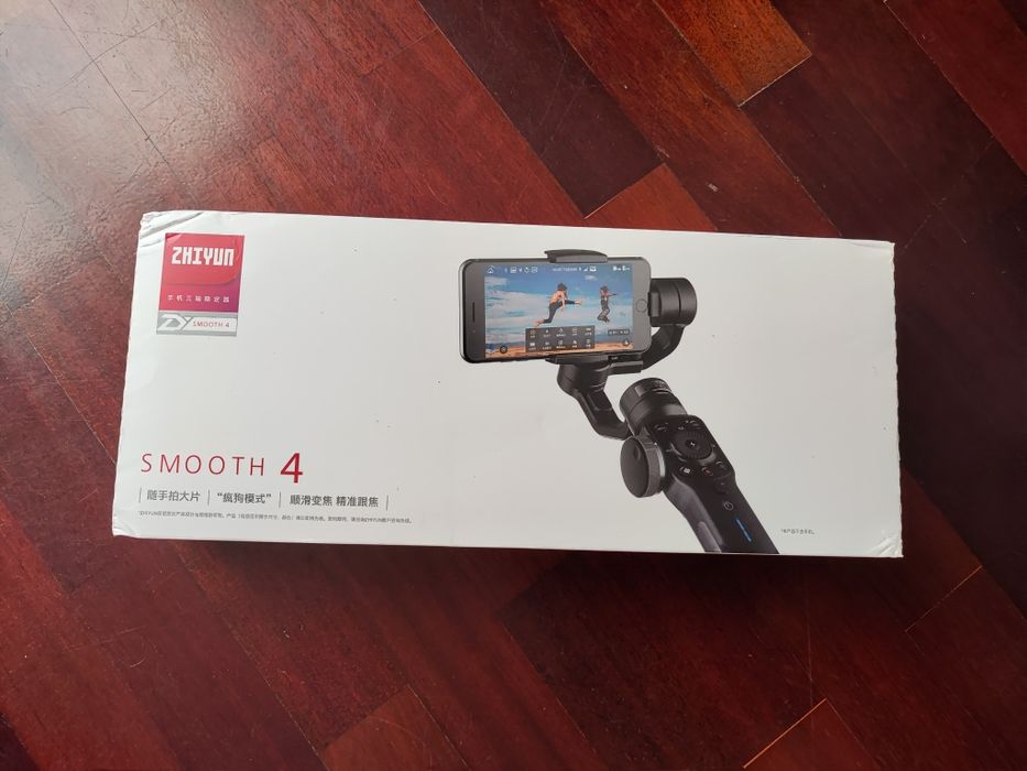 Gimbal Zhiyun Smooth 4