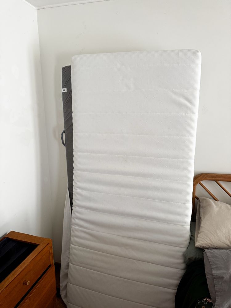 Colchão Ikea Asvang 90x200cm