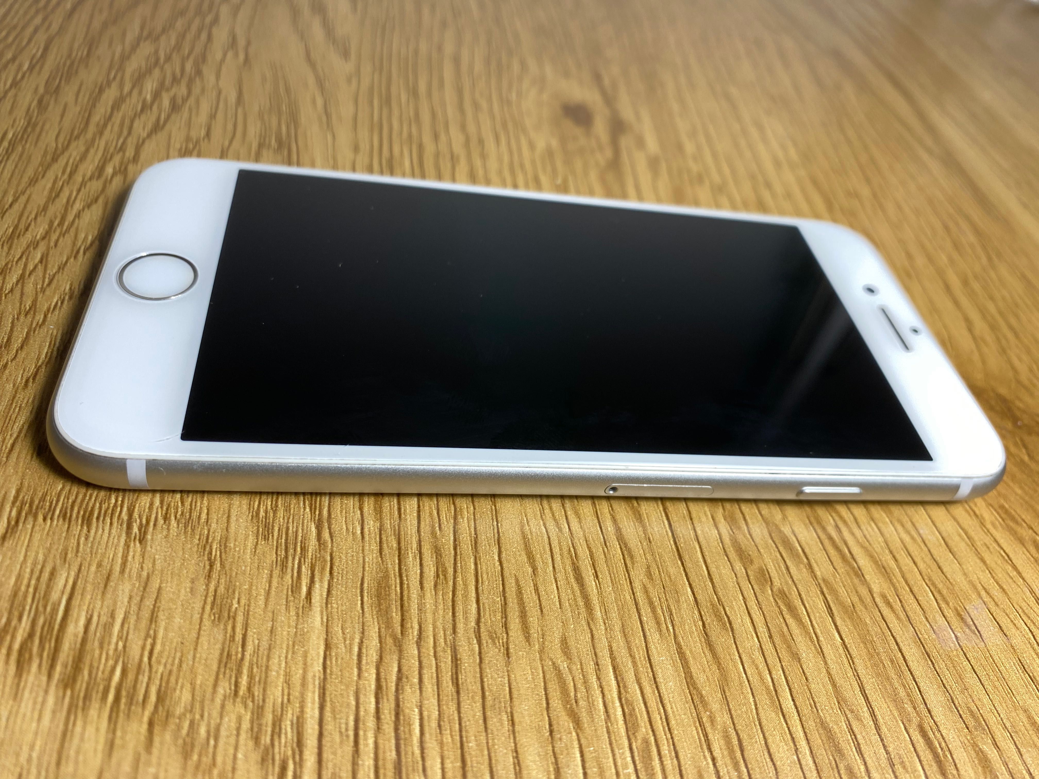 iPhone 8 64gb biały