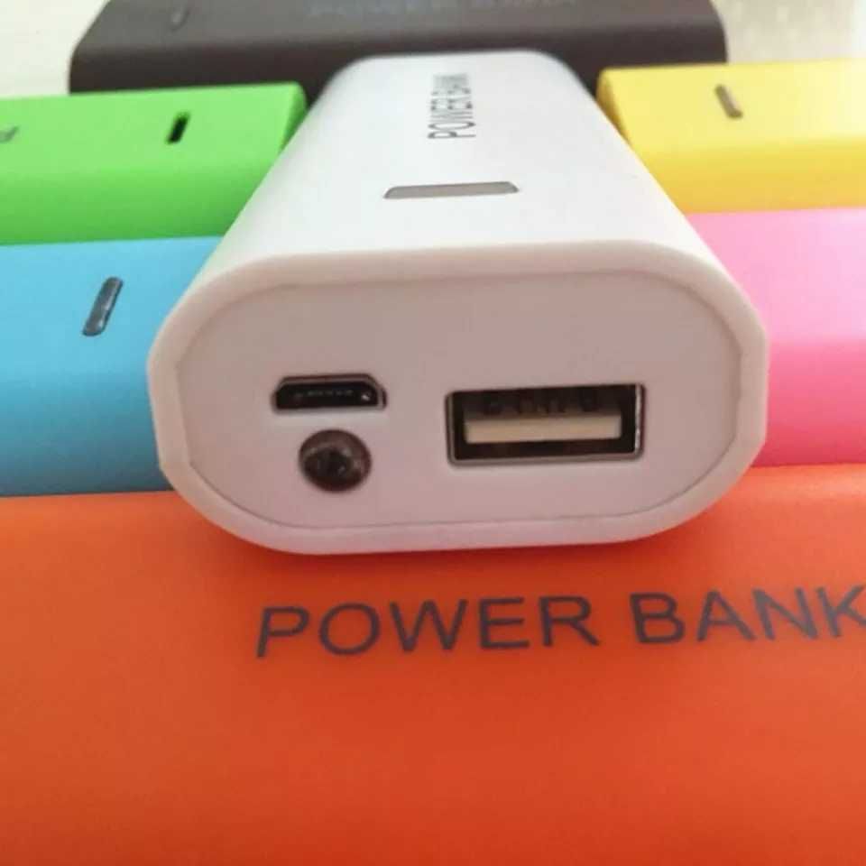 Футляр для аккумуляторов 2шт USB 18650, 5v,5600mAh, фонарик,Power Bank