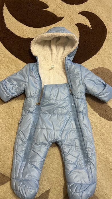 Продам два демісезонні комбінезони