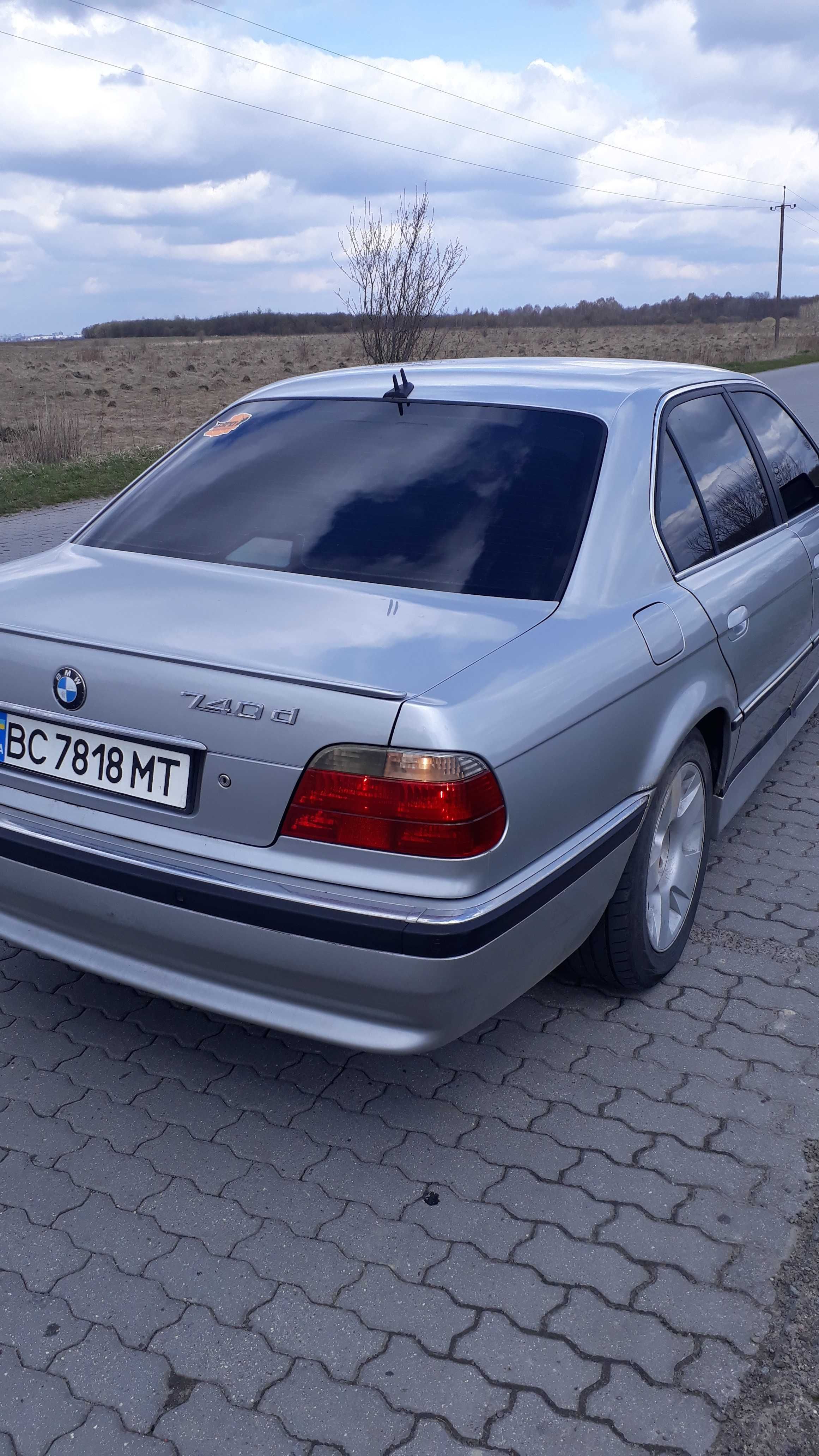 BMW740 D в хорошому робочому стані.