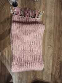 Różowy szalik ręcznie robiony
