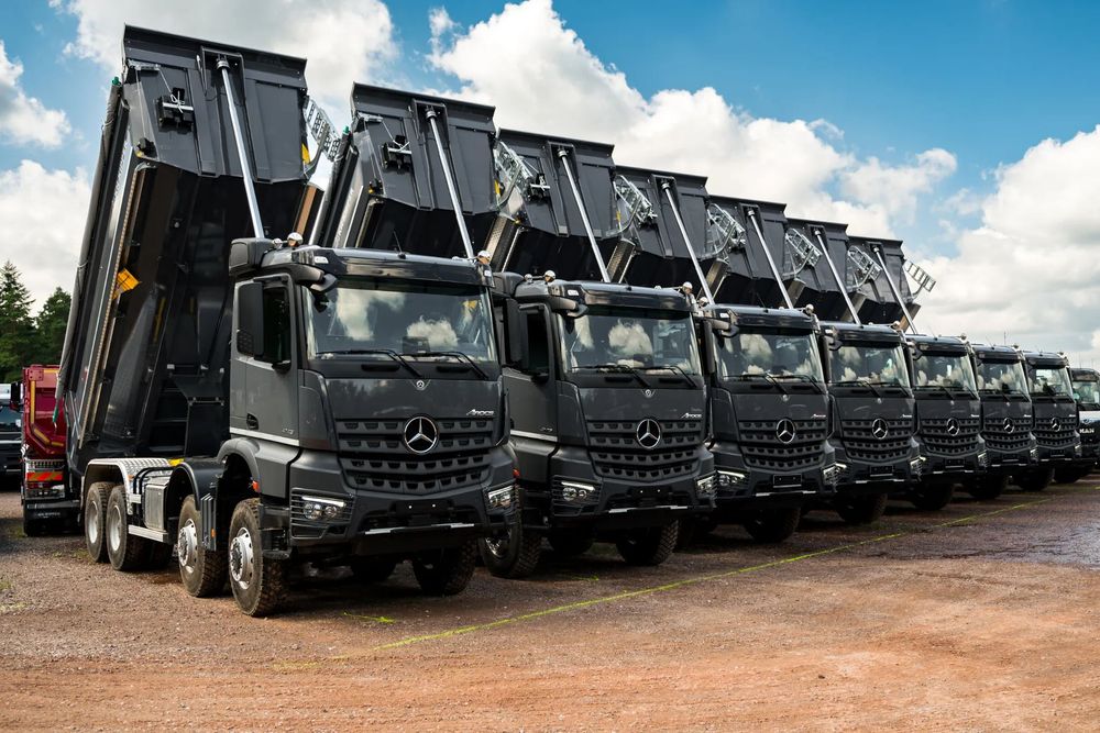 Mercedes-Benz AROCS 4148AK / 8X8 / AUTOMAT / MANUAL / 2026  Największy wybór wywrotek w Polsce EWT Ołtarzew / 8x8 / 8x6 / 8x4 /