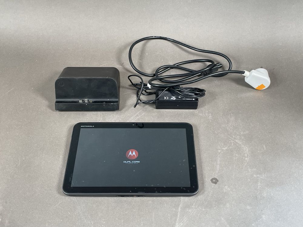 Tablet Motorola Xoom stacja dokująca Model: MZ601  ihdt56mt1