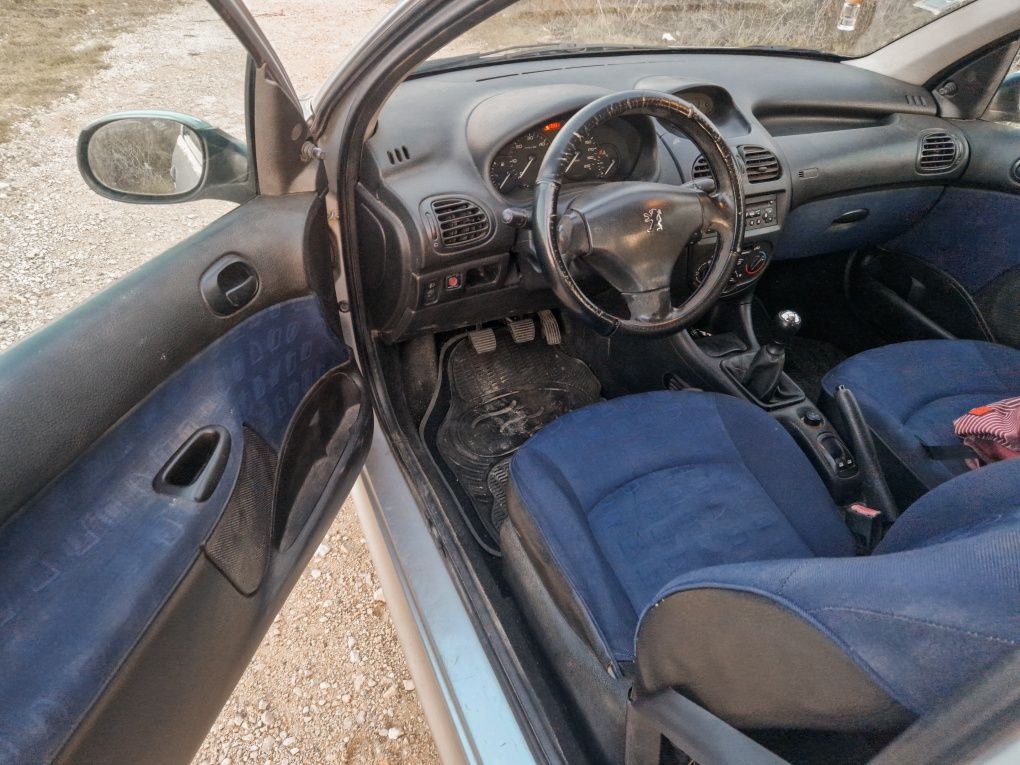 Pegeout 206 1.4 HDI comercial (274000km)