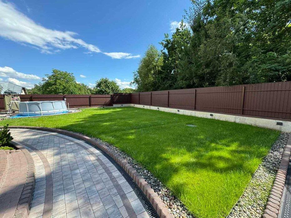 Ландшафтні роботи: посадка дерев, автополив, покіс трави, вивіз сміття