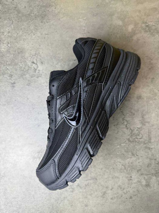 Nike Initiator — комфорт і захист у прохолодний сезон!