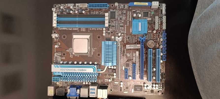 Płyta główna ATX Asus M4A89GTD, procesor AMD phenom x4 965 chlodzenie