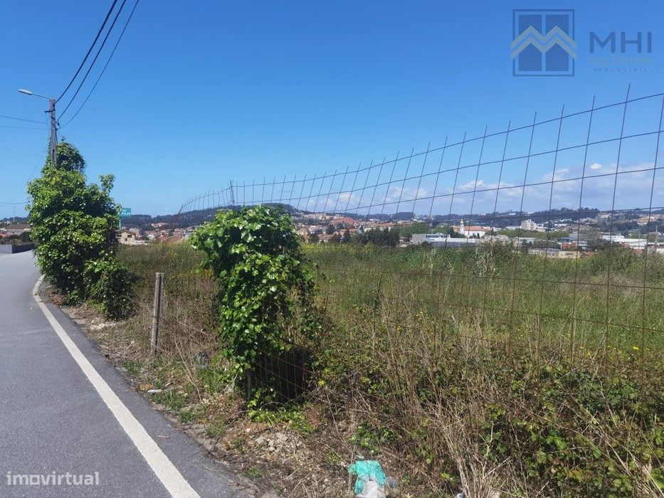 Terreno Situado em 'Espaço Residencial Nível II Urbanizado' Em Sant...