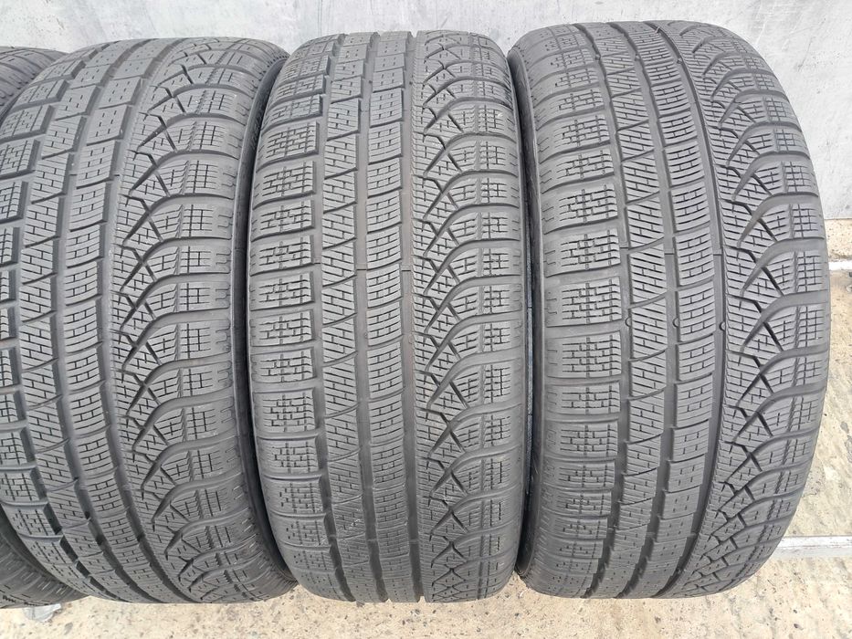 Резина зима 85% протектор Pirelli 245/40 R20 P Zero Winter * MO