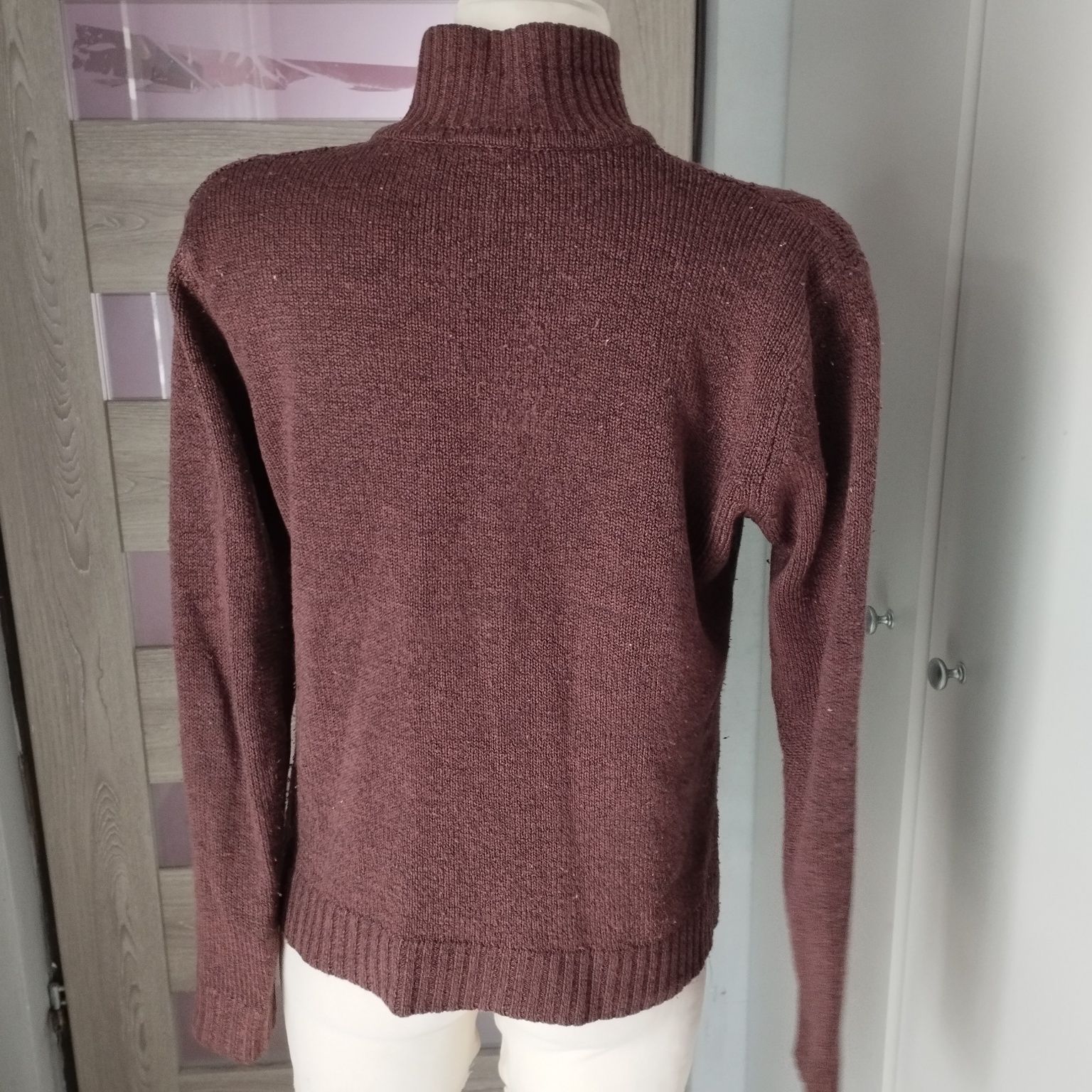 Sweter damski rozpinany brązowy rozmiar 40 42
Rozmiar z metki XL /XXL