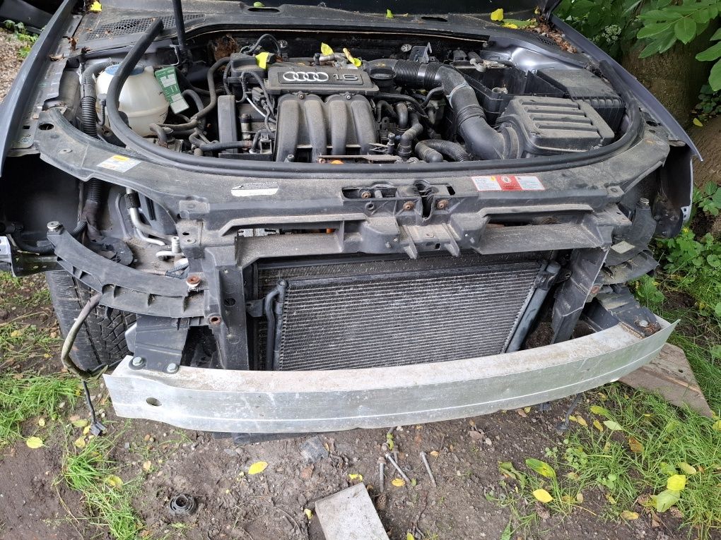 Przednia ścianka wzmocnienie belka audi a3 8p 1.6 benz mpi panel