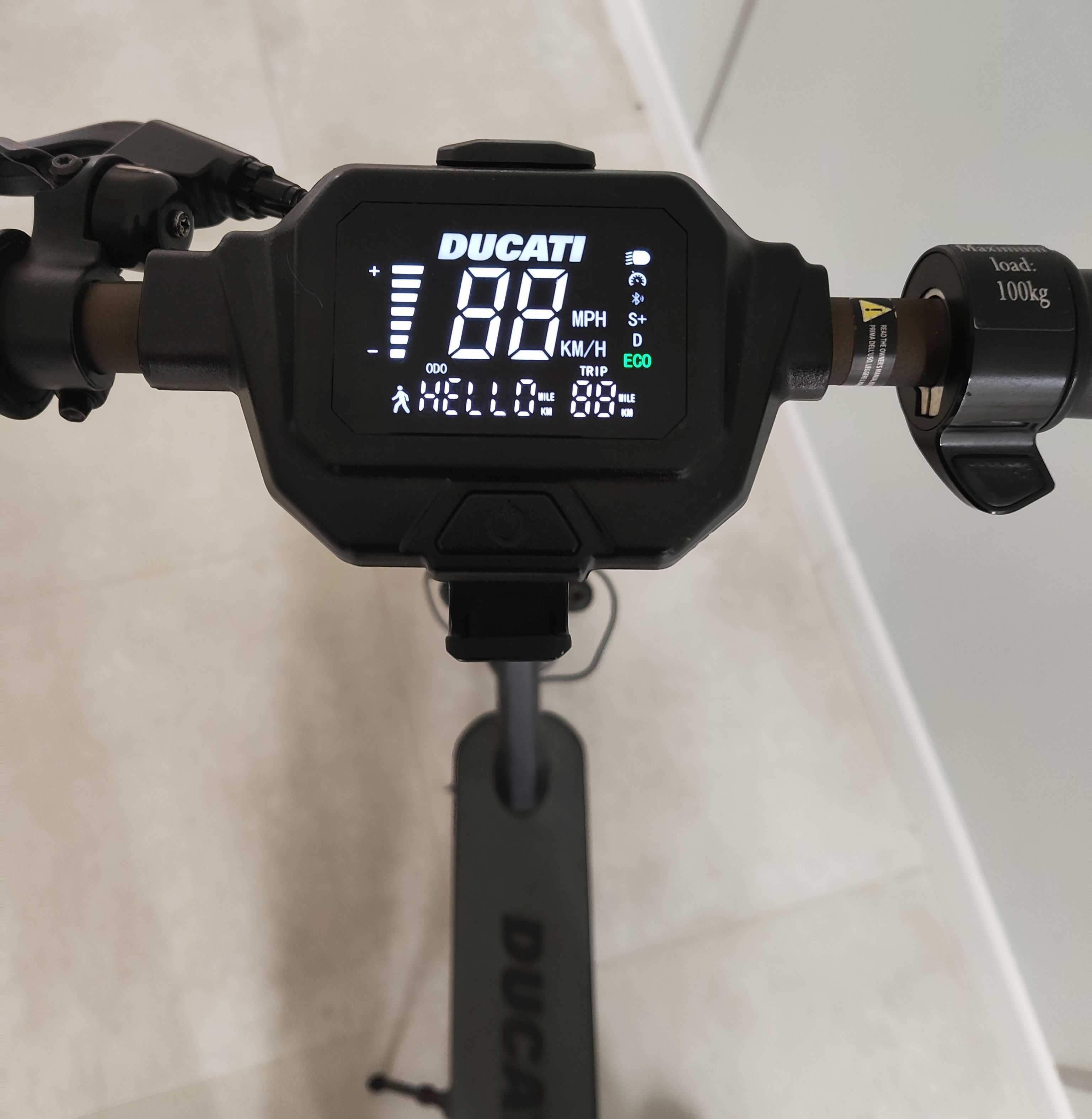 Hulajnoga elektryczna Ducati PRO - II Evo, do 100kg, stan BDB