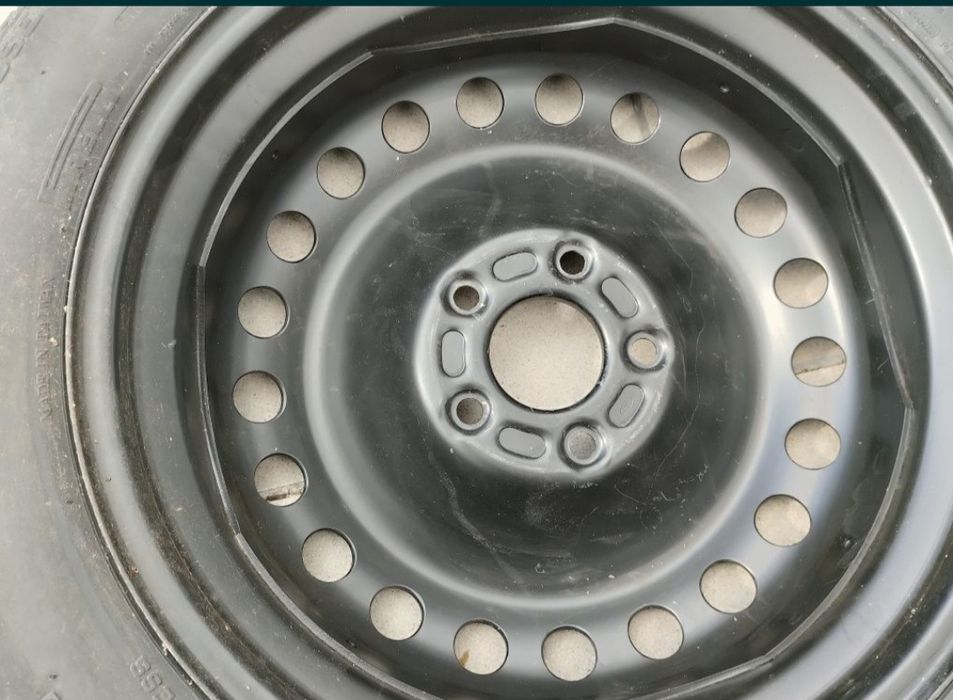 Pneu/roda nunca usada carro Ford 1998