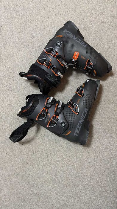 Buty narciarskie Tecnica Mach1 MV 110 – rozmiar 29 (EU 44 45)