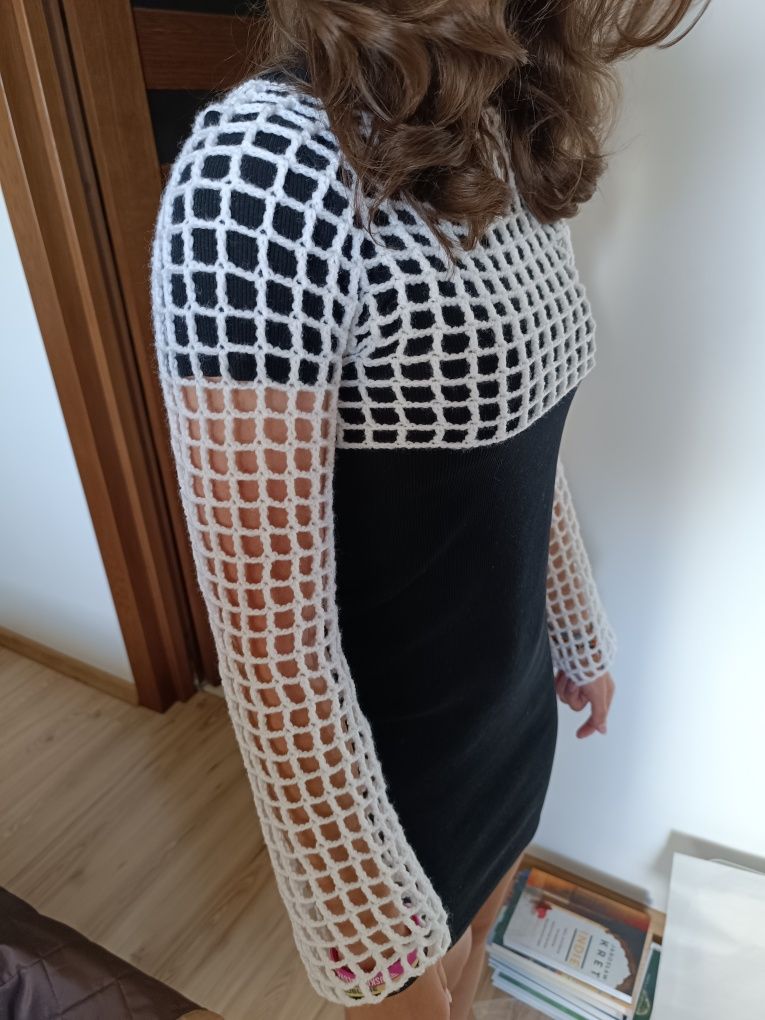 Biały top 36 sweter ażurowy dzwony bolerko szydełko