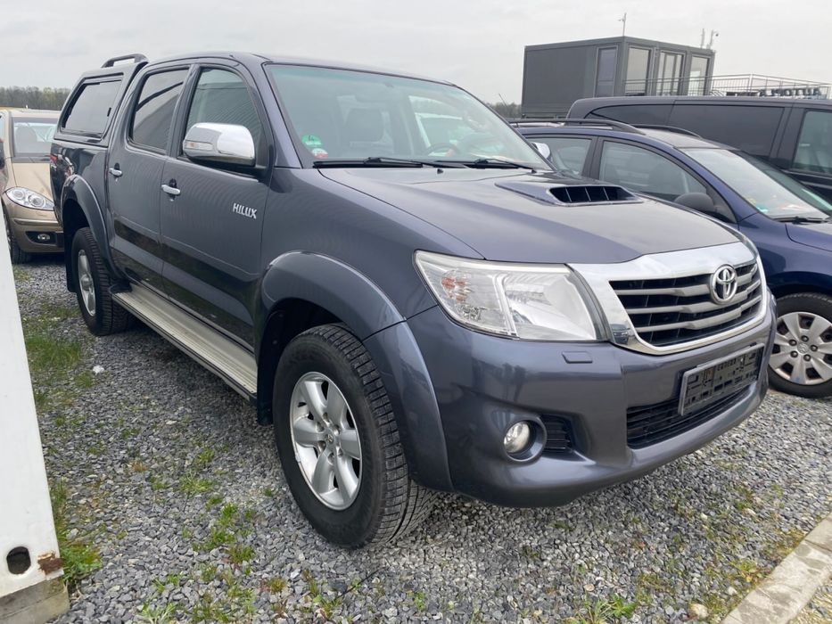 Toyota Hilux Double Cab Life 4x4
