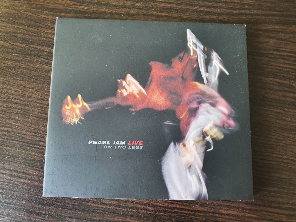 Pearl Jam- Live on Two Legs