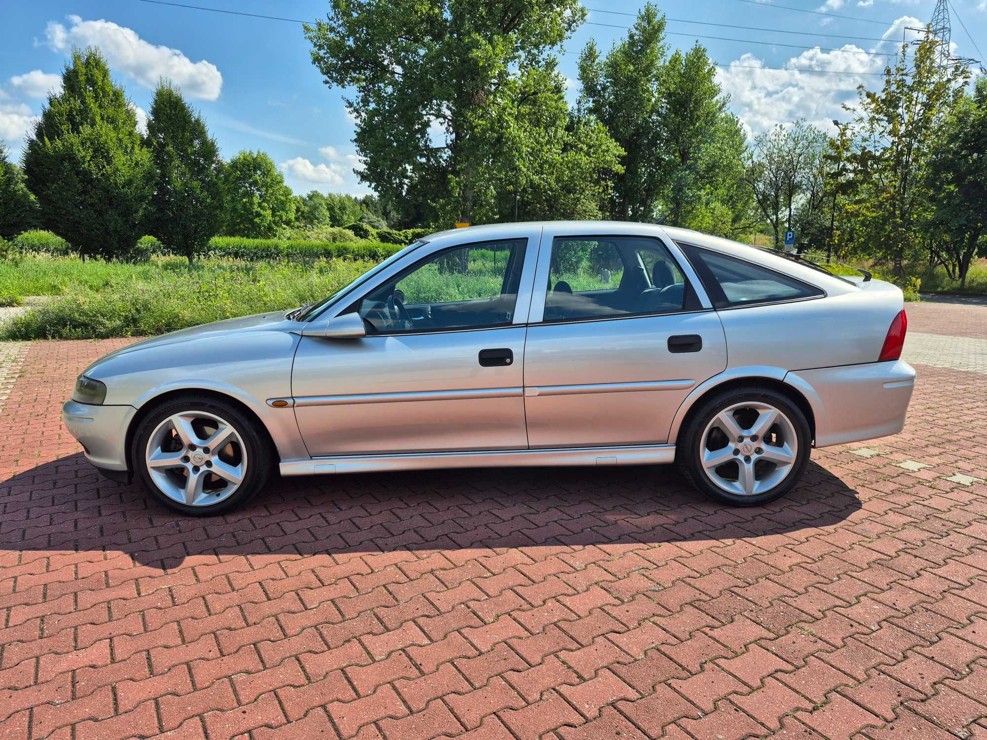 Opel Vectra B 1.8 benzyna
