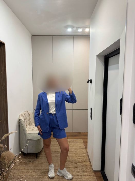 Стильний жіночий костюм (піджак + шорти)