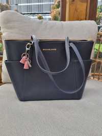 Michael Kors granatowa torebka charlotte