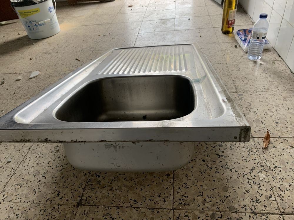 Lavatório de inox