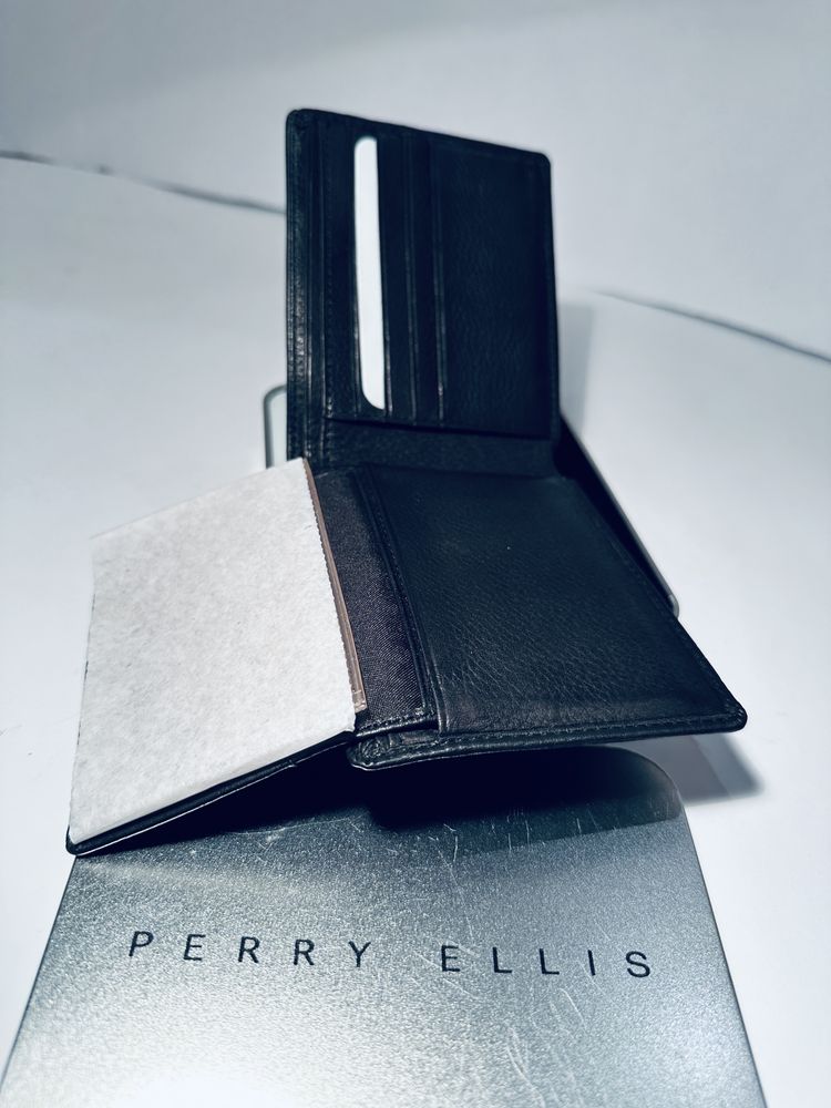 Portfel czarny Perry Ellis