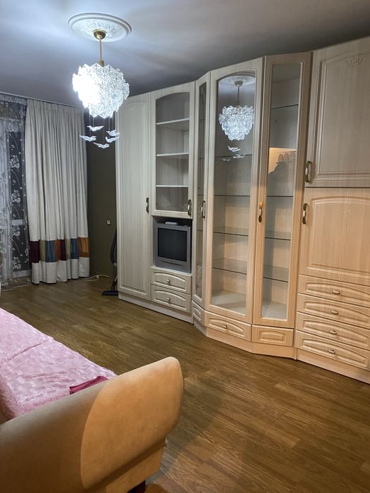 Здам 1к Квартиру вул.Космонавтів 52 Можливо на Короткий Термін Оренди