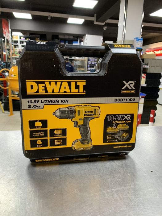 Aparafusadora 10,8V XR DeWalt DCD710D2