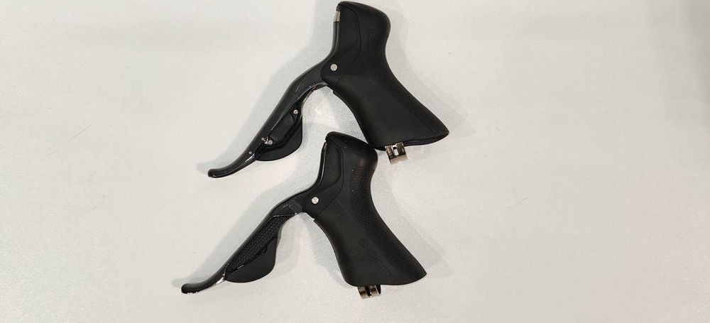 Klamkomanetki SHIMANO Ultegra Di2 ST-6770 - Komplet