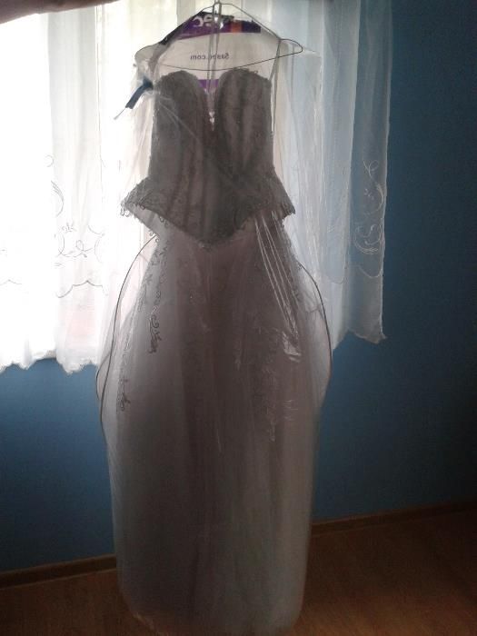 Suknia ślubna typu Księżniczka roz.38-40