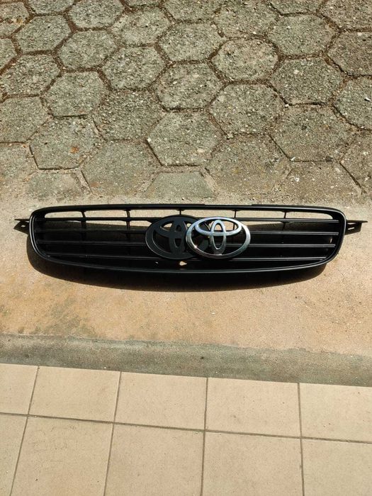 Grelha da frente Toyota Corolla E11