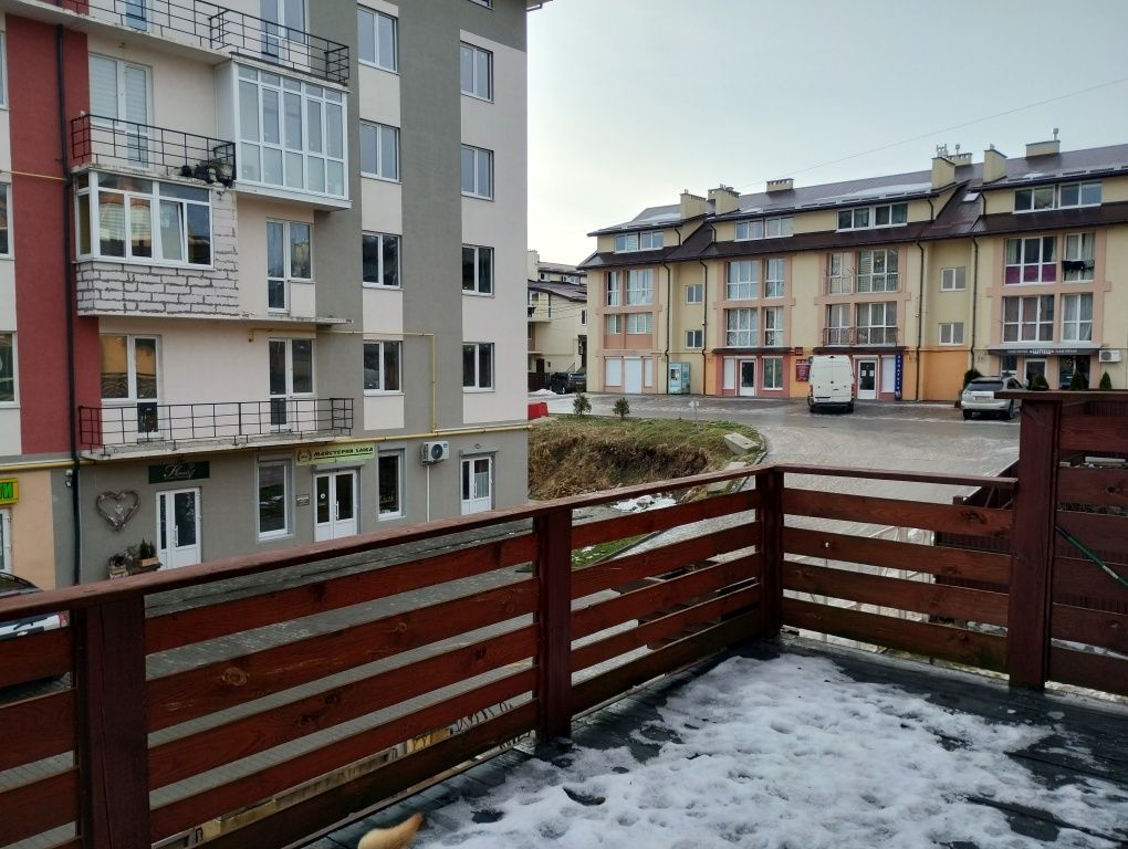 Продам котедж з ремонтом та меблями 160 м², 4 кім., Ременів Терміново