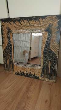 Зеркало в раме с жирафами