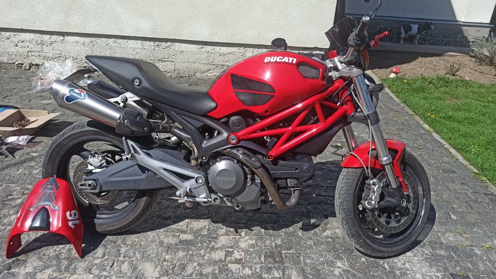 Ducati Monster 696 2008