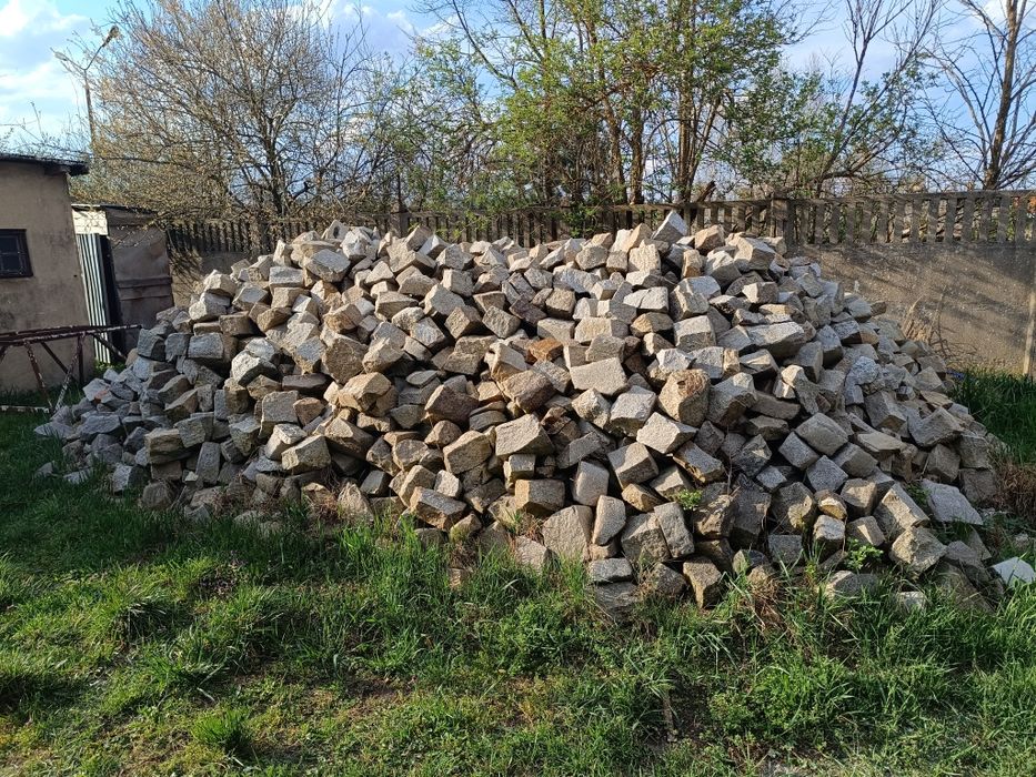 Kamień rozbiórkowy "kocie łby"