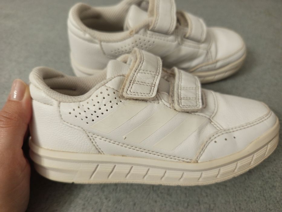 Białe adidasy r. 28, dziewczynka