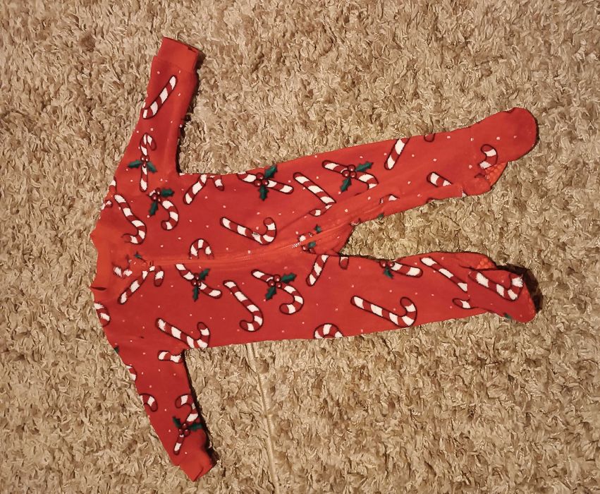 Kombinezon pajac piżamka z polaru na 6/9 miesięcy