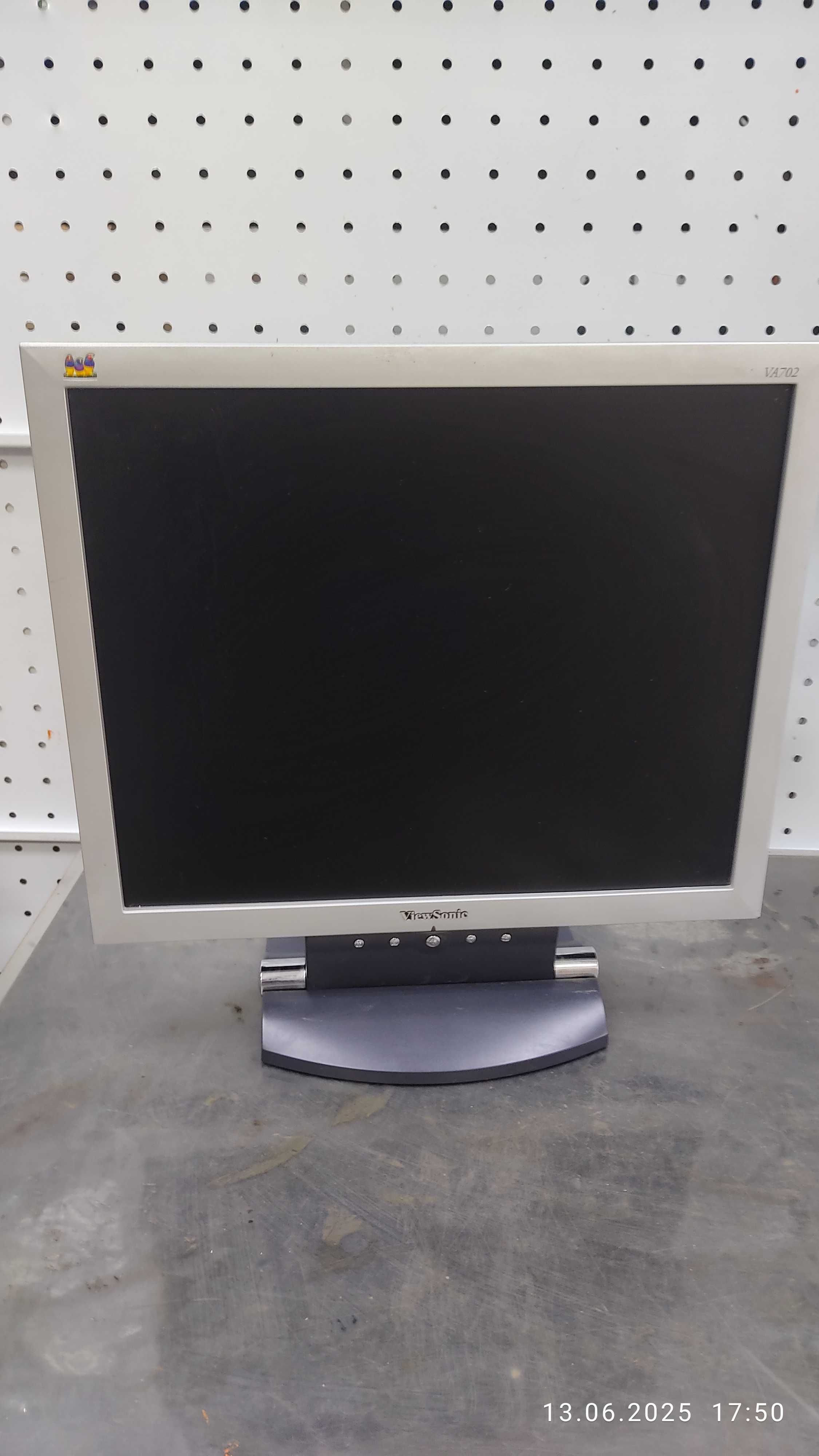 монитор viewsonic va702 почти новый vs10781