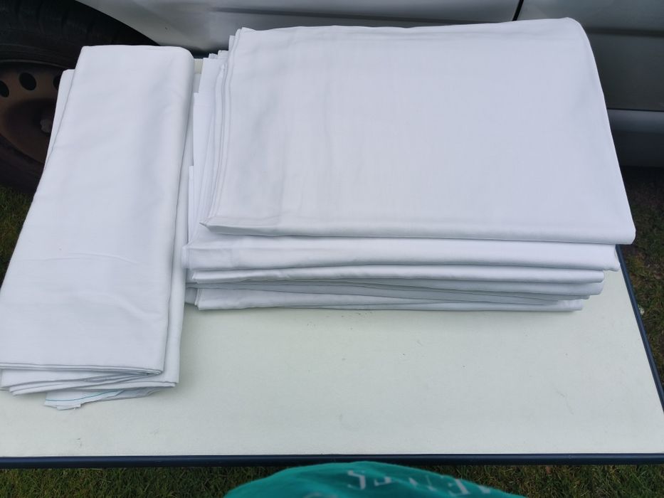 Prześcieradła hotelowe białe rozmiar 160/220 cm