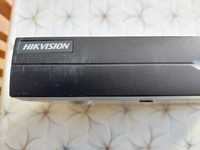 Rejestrator Hikvision DS-7604NI-E1/4P/A