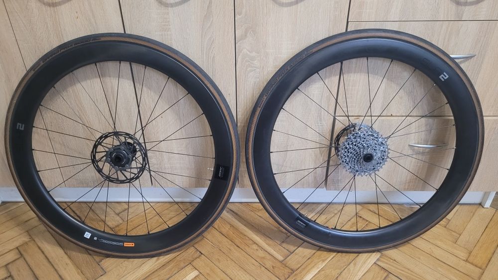 Koła karbonowe GIANT SLR2