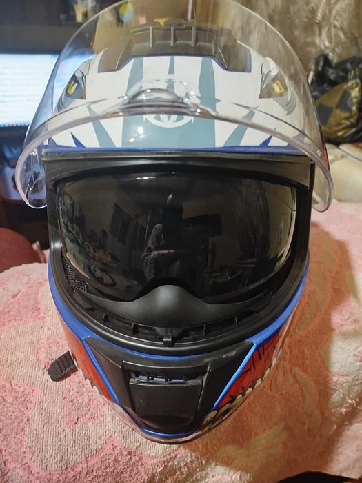 Мото шлем новый.