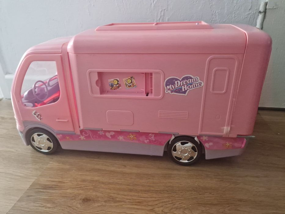 Kamper / auto Barbie