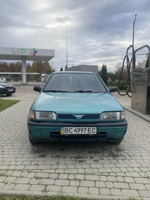 Продам Нісан сані 1995